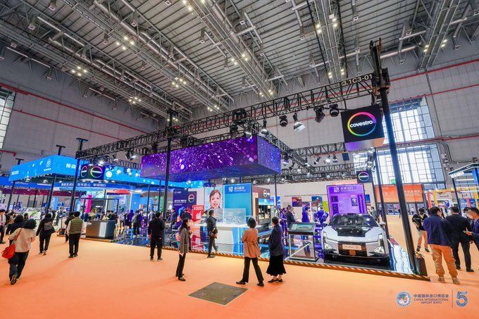 你找對(duì)人了嗎？專業(yè)團(tuán)隊(duì)在CIIE進(jìn)博會(huì)展位設(shè)計(jì)中的重要性