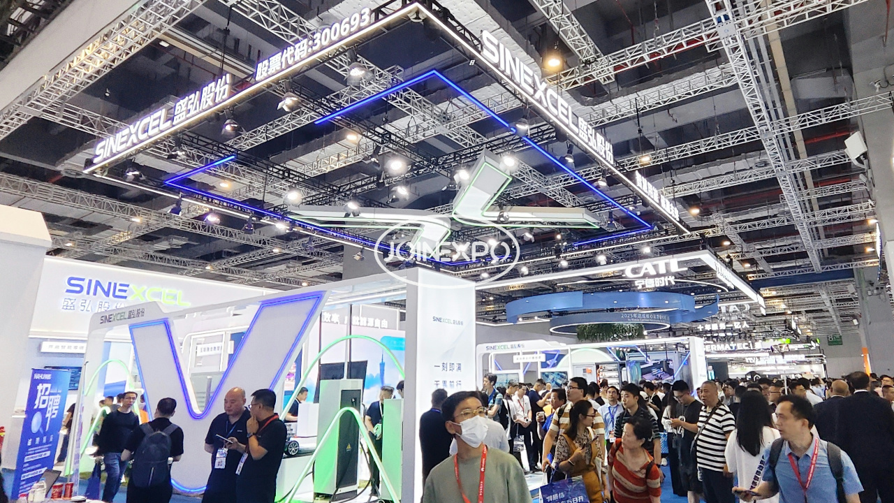 SNEC光伏展展臺設(shè)計(jì)搭建 | 盛弘股份在上海光伏展吸引眾多觀眾