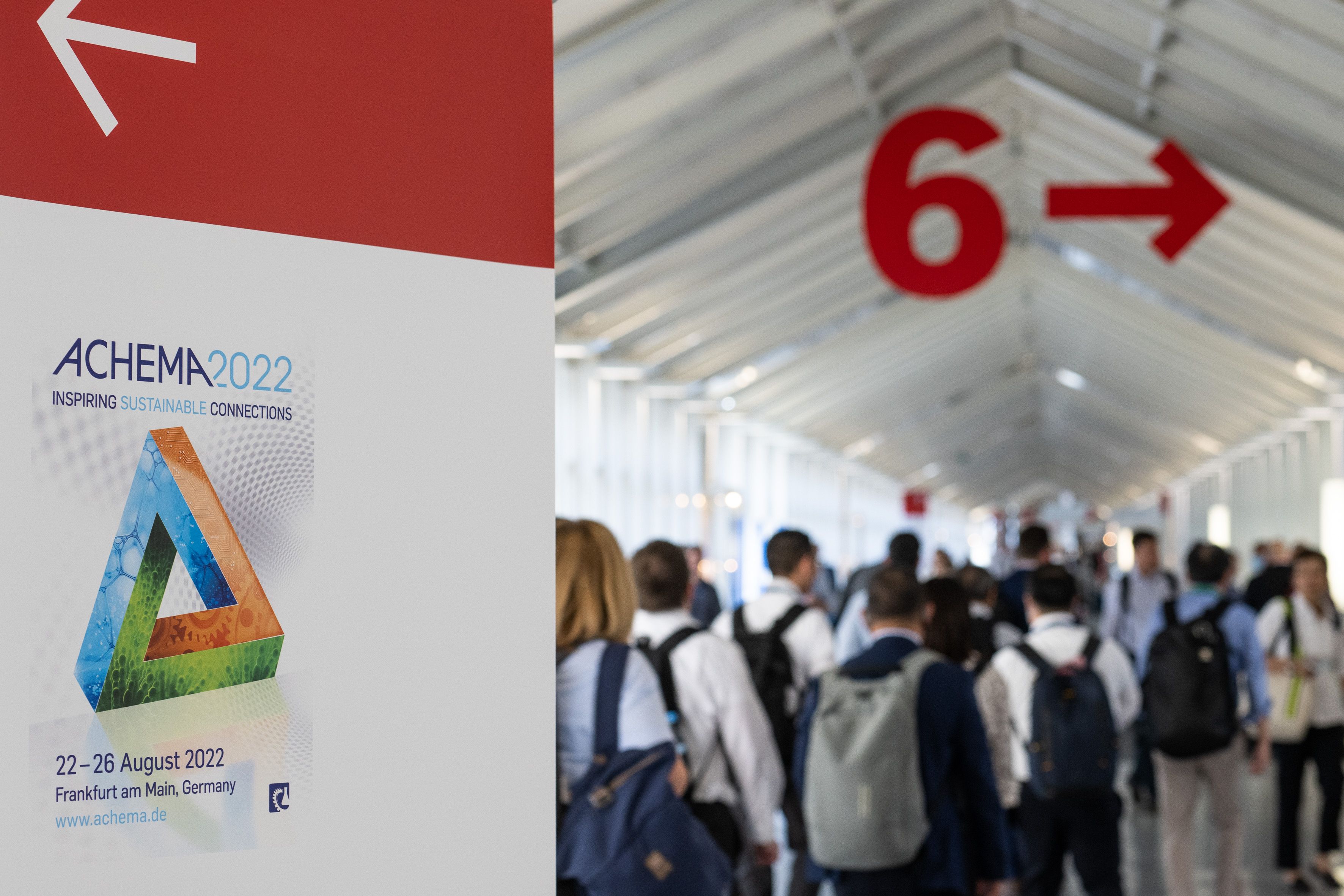 新加坡展臺設(shè)計搭建方案怎么做？