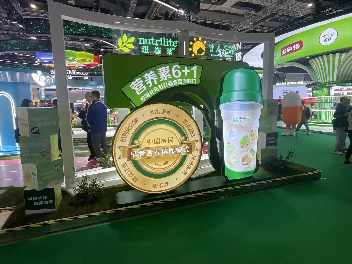 新加坡展廳地板鋪設(shè)美學(xué)指南