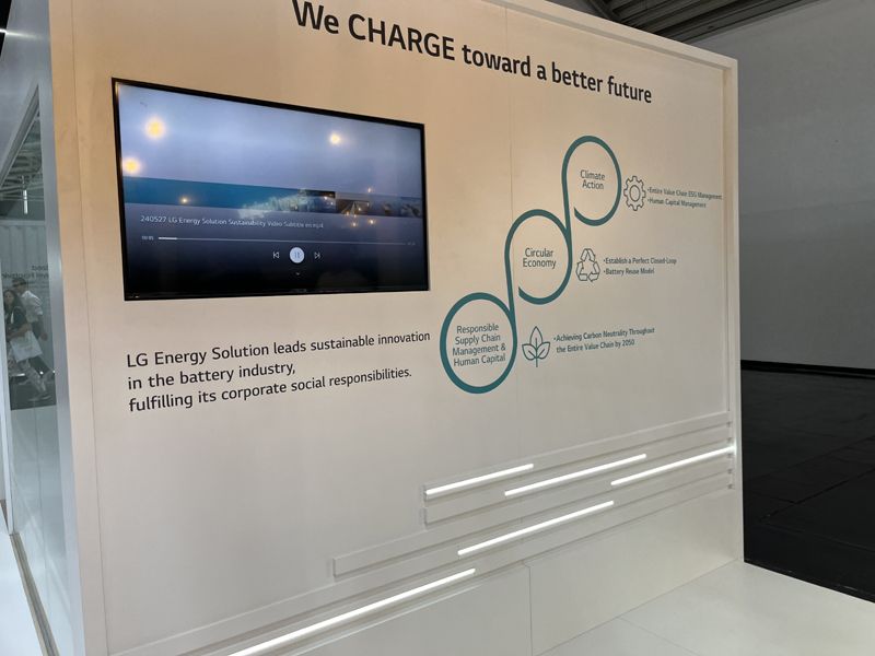 迪拜展臺(tái)設(shè)計(jì)理念